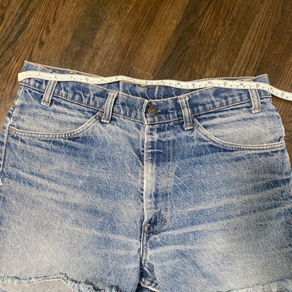 Vintage Orange Tab Levis Shorts - Picture 3 of 4